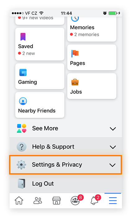 Captura de tela do menu do Facebook no dispositivo móvel, com "Configurações e privacidade" em destaque