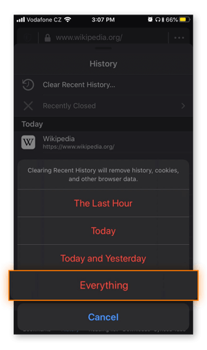 Clearing recent browsing history in Mozilla Firefox for iOS.
