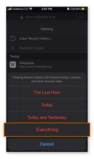 Clearing recent browsing history in Mozilla Firefox for iOS.