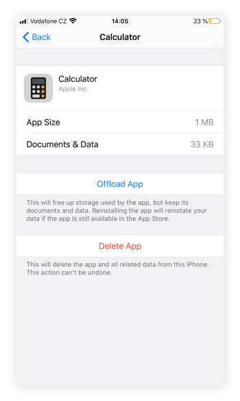 Capture d’écran des paramètres de la calculatrice de l’iPhone, pour illustrer les options Décharger l’application et Supprimer l’app.