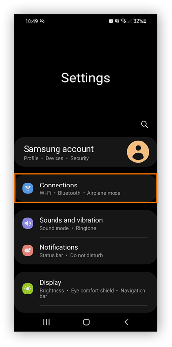 Localizar el menú Conexiones en los ajustes de Android.