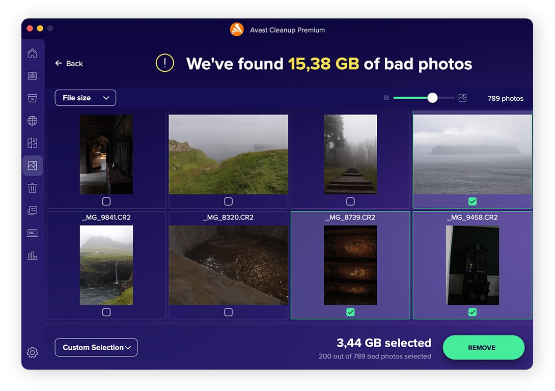 Deleting bad and blurry photos with Avast Cleanup.