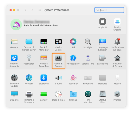 Acesse Usuários e grupos no menu Preferências do sistema no Mac.