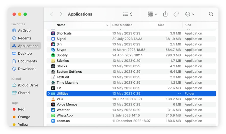 Abrir Utilidades de Mac para poder ver el historial de incógnito.