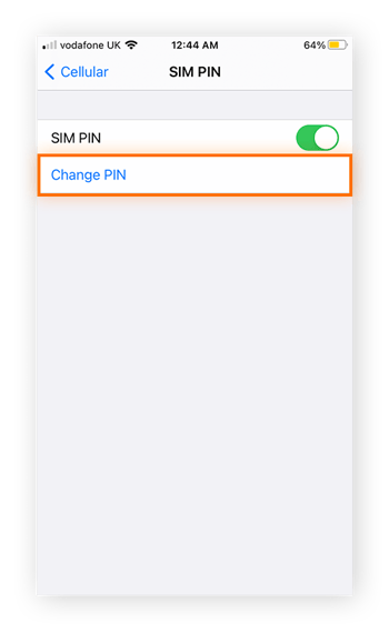 La pantalla donde se puede cambiar el PIN de la SIM. La opción «Cambiar PIN» aparece marcada con un círculo.